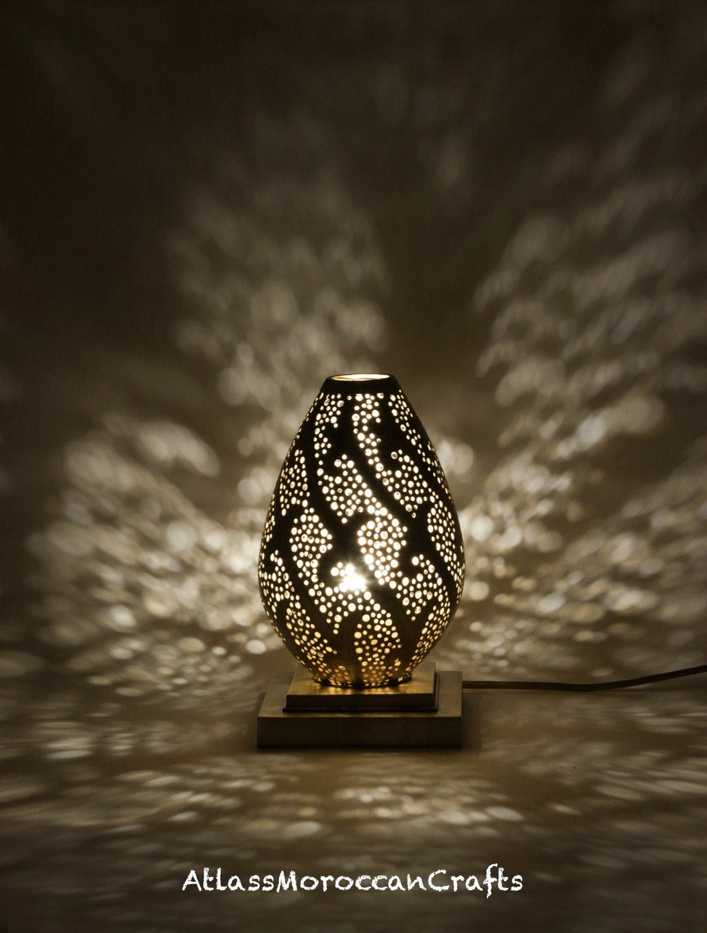 Handmade Moroccan Table Lamp: Vintage Brass Bedside Light