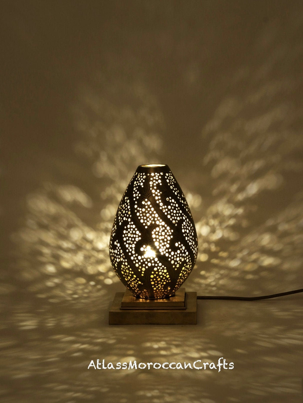 Handmade Moroccan Table Lamp: Vintage Brass Bedside Light