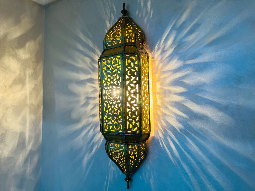 Handcrafted Moroccan Brass Wall Lamp: Exotic Home Lighting