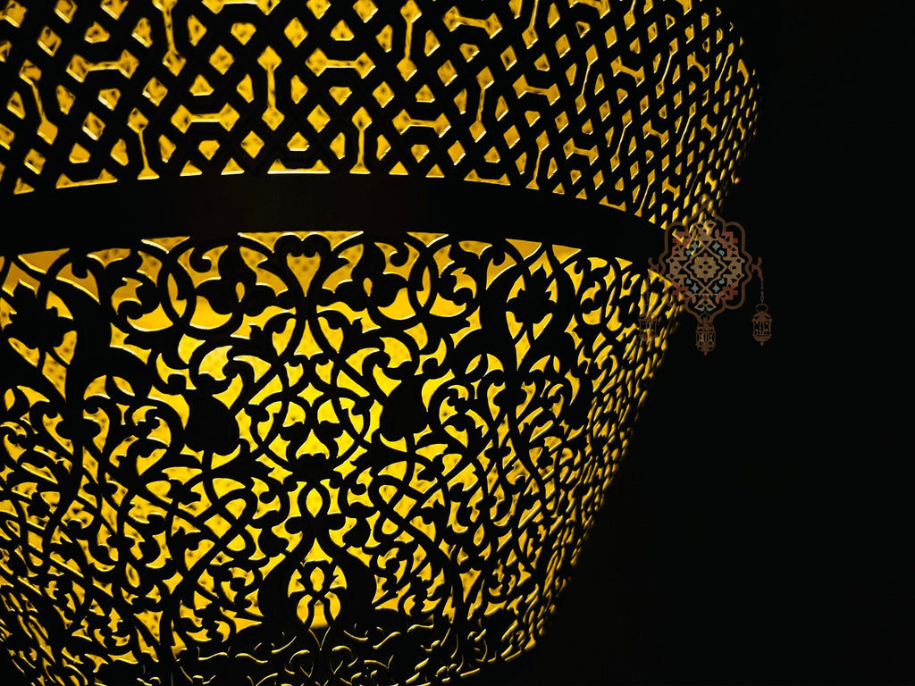 Handmade Moroccan Brass Pendant Lamp: Timeless Décor