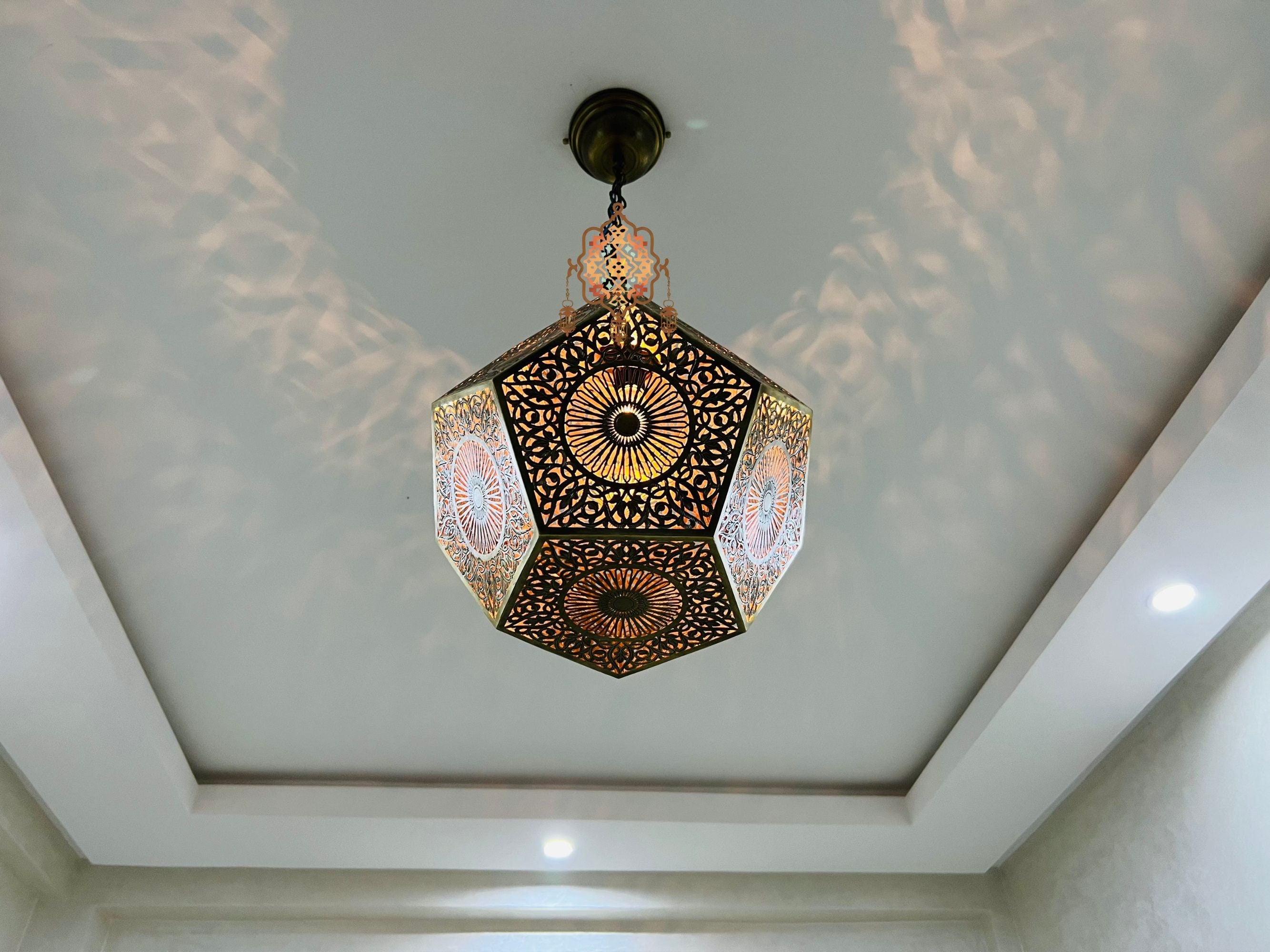 Handcrafted Brass Pendant Lamp: Moroccan Style Lighting