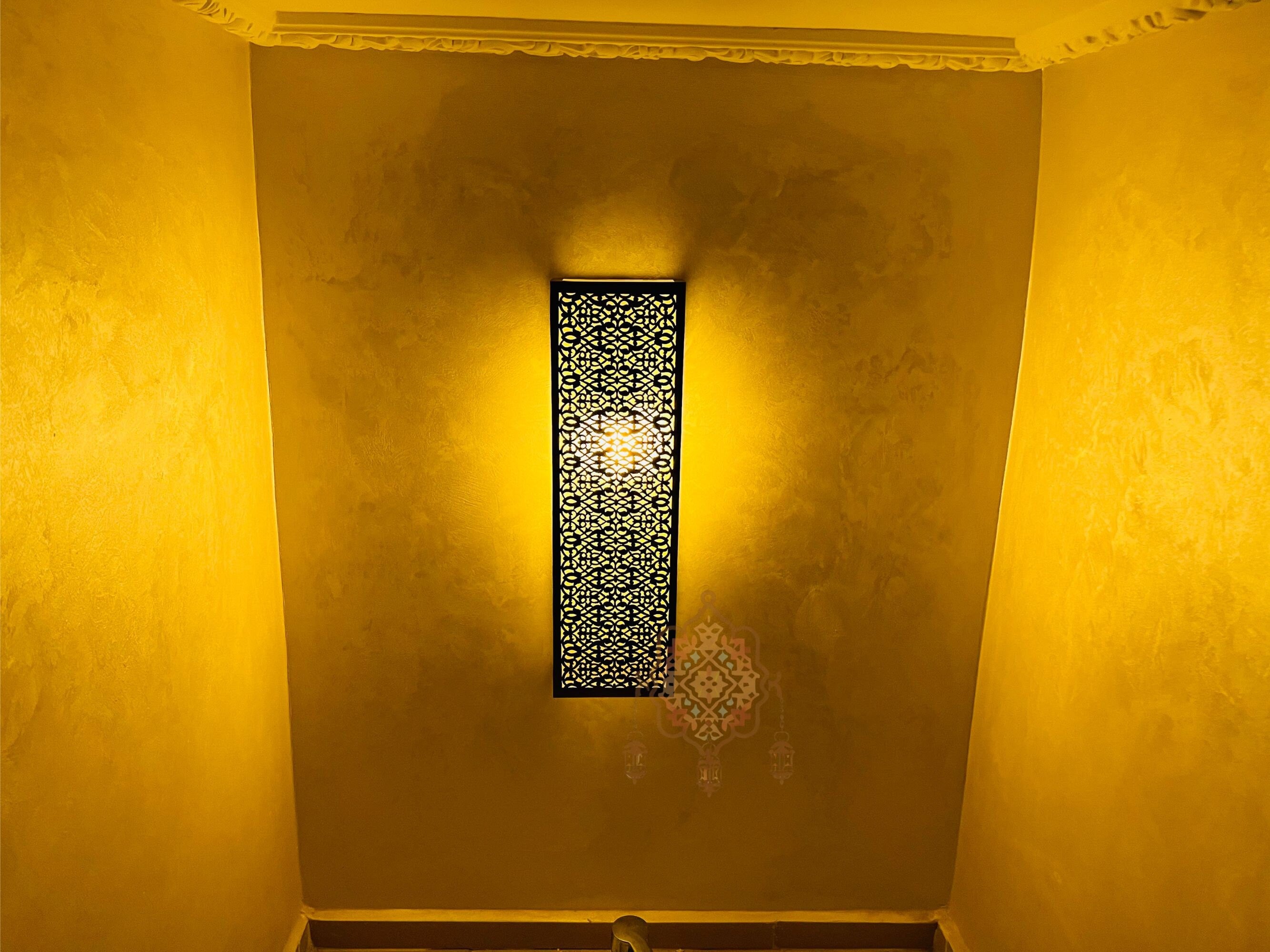 Handmade Brass Moroccan Wall Light: Elegant Home Lighting