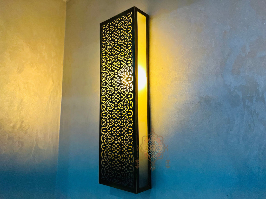 Handmade Brass Moroccan Wall Light: Elegant Home Lighting
