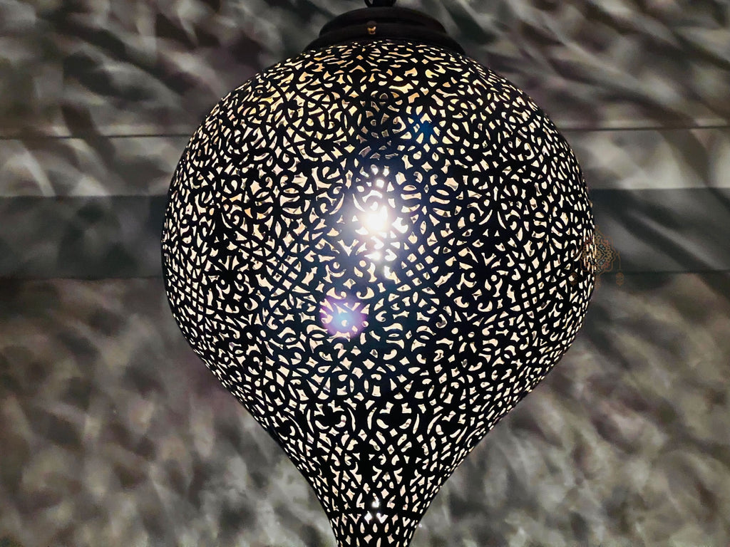 Handmade Moroccan Brass Pendant Lamp: Artistry & Warmth