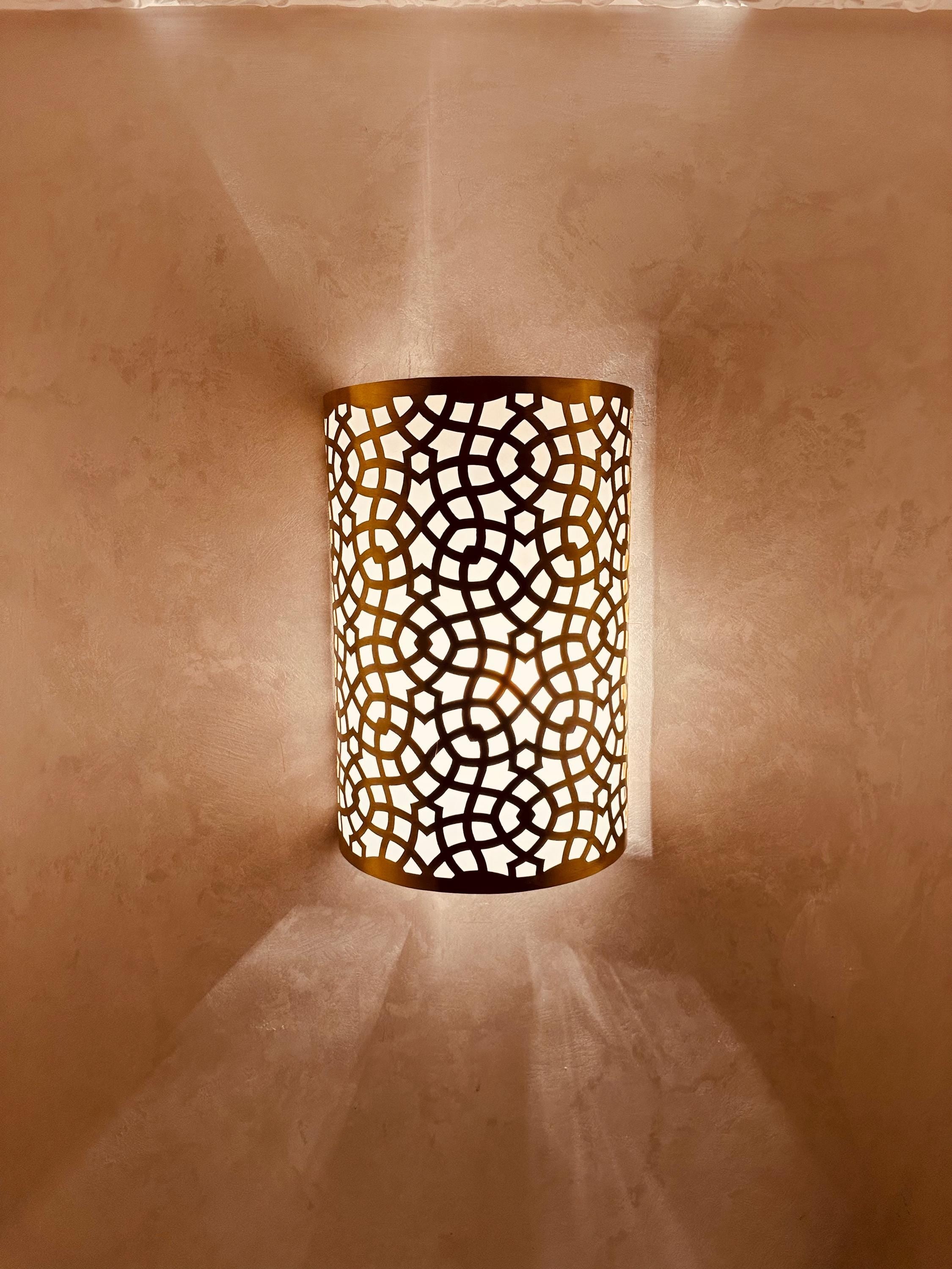 Handmade Moroccan Brass Wall Sconce: Traditional Lamp Decor