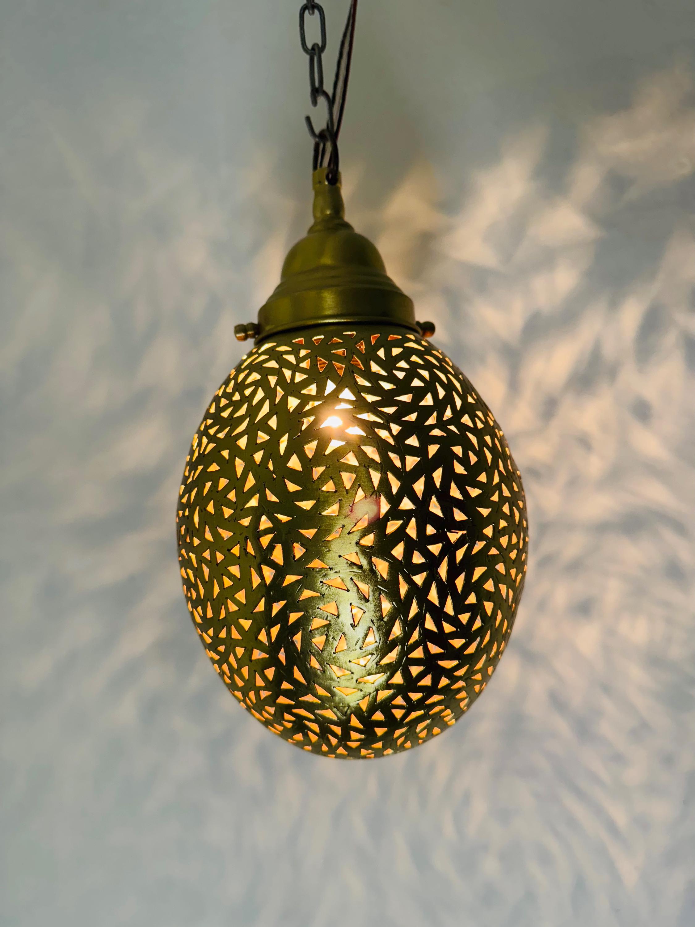 Handmade Moroccan Brass Pendant Lamp: Decorative Ceiling Light