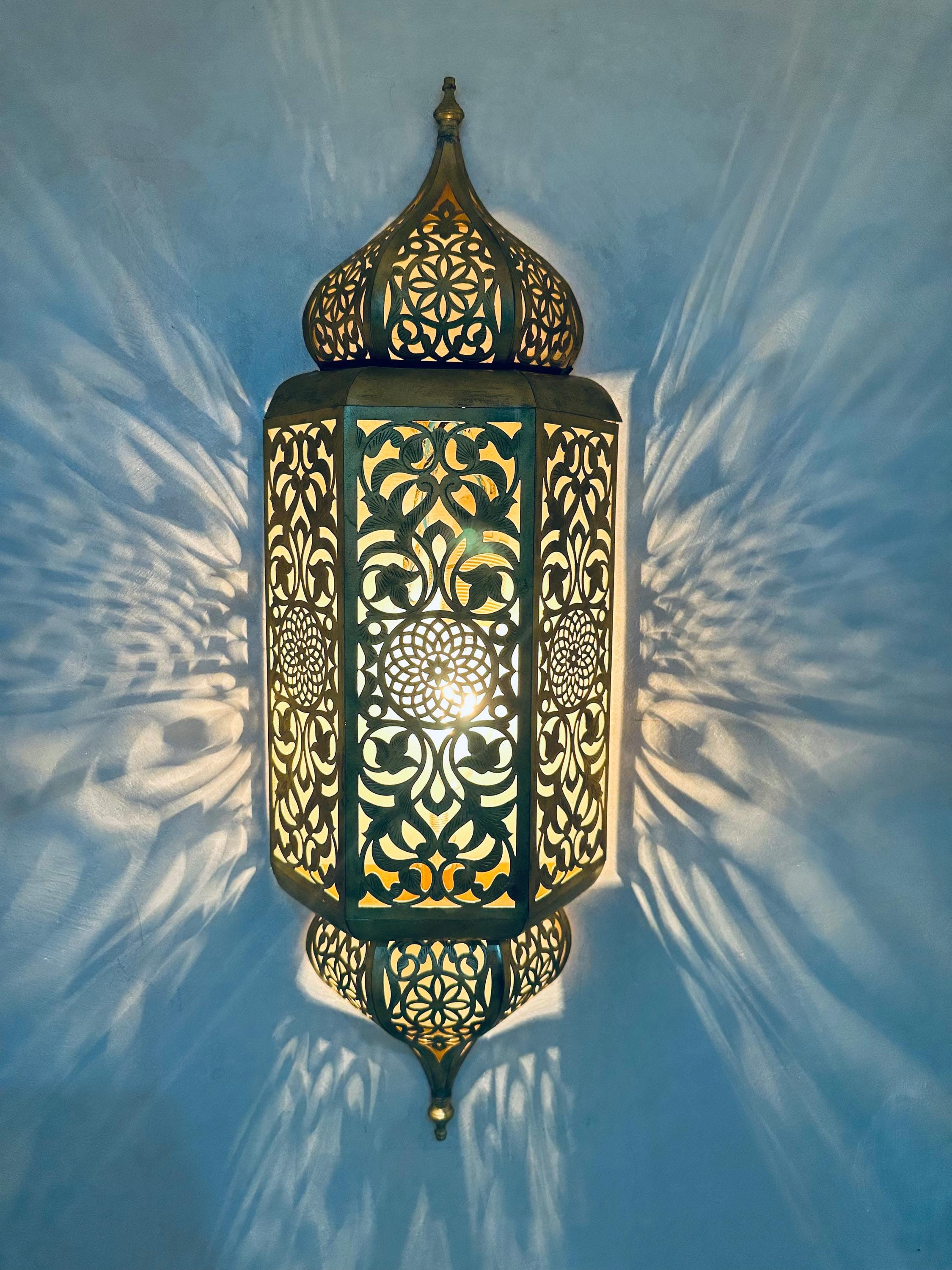 Elegant Moroccan Wall Light - Handmade Brass Sconce - Moroccan Lamp Décor