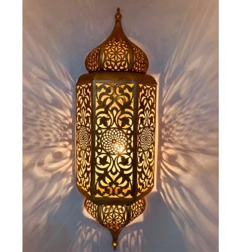 Elegant Moroccan Wall Light - Handmade Brass Sconce - Moroccan Lamp Décor