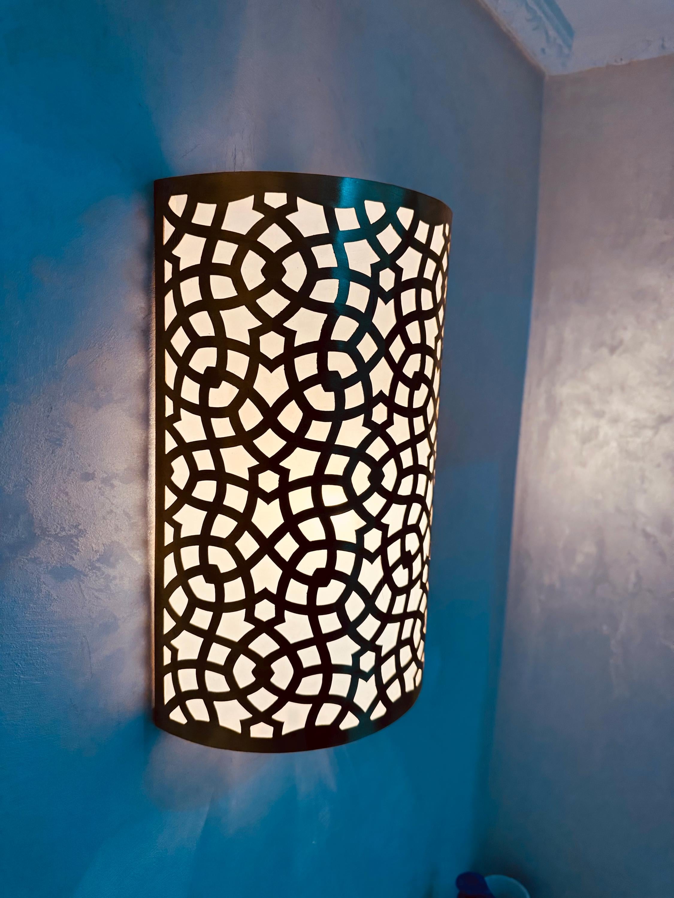 Handmade Moroccan Brass Wall Sconce: Traditional Lamp Decor