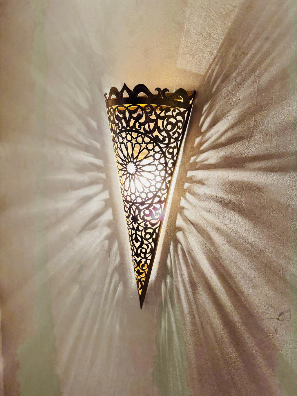 Handmade Moroccan Brass Wall Sconce: Elegant Lighting Decor