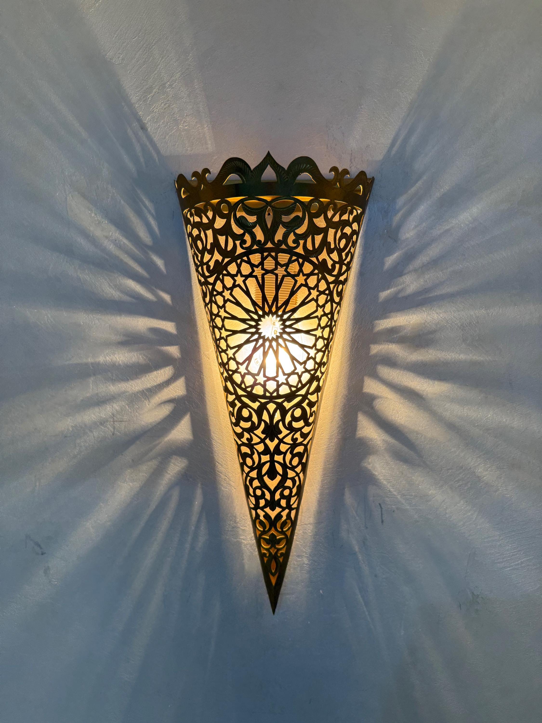 Handmade Moroccan Brass Wall Sconce: Elegant Lighting Decor