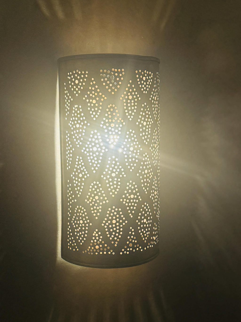 Handmade Moroccan Brass Wall Lamp: Wall Sconce