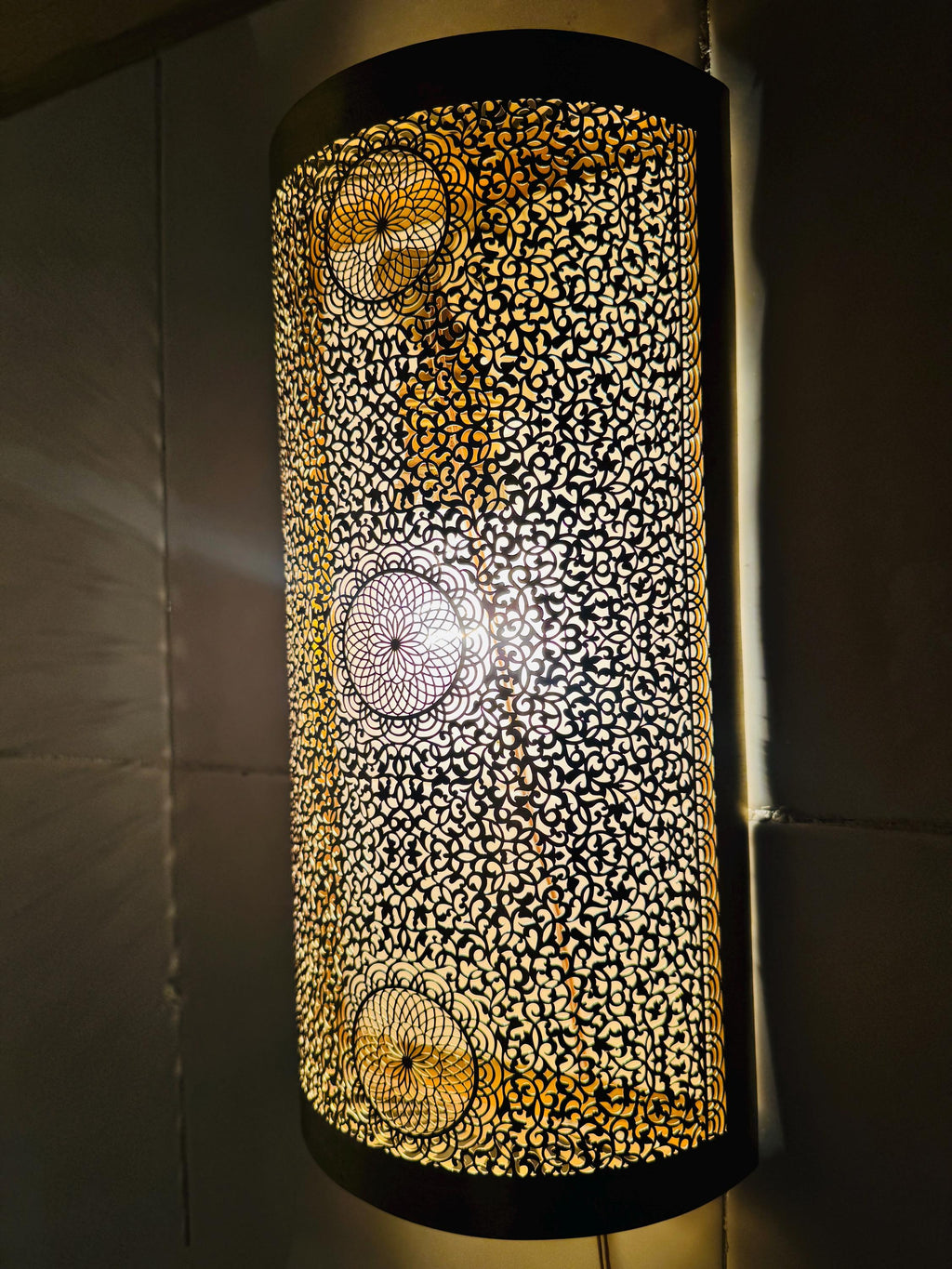 Handcrafted Moroccan Brass Wall Sconce: Antimicrobial Accent Lamp