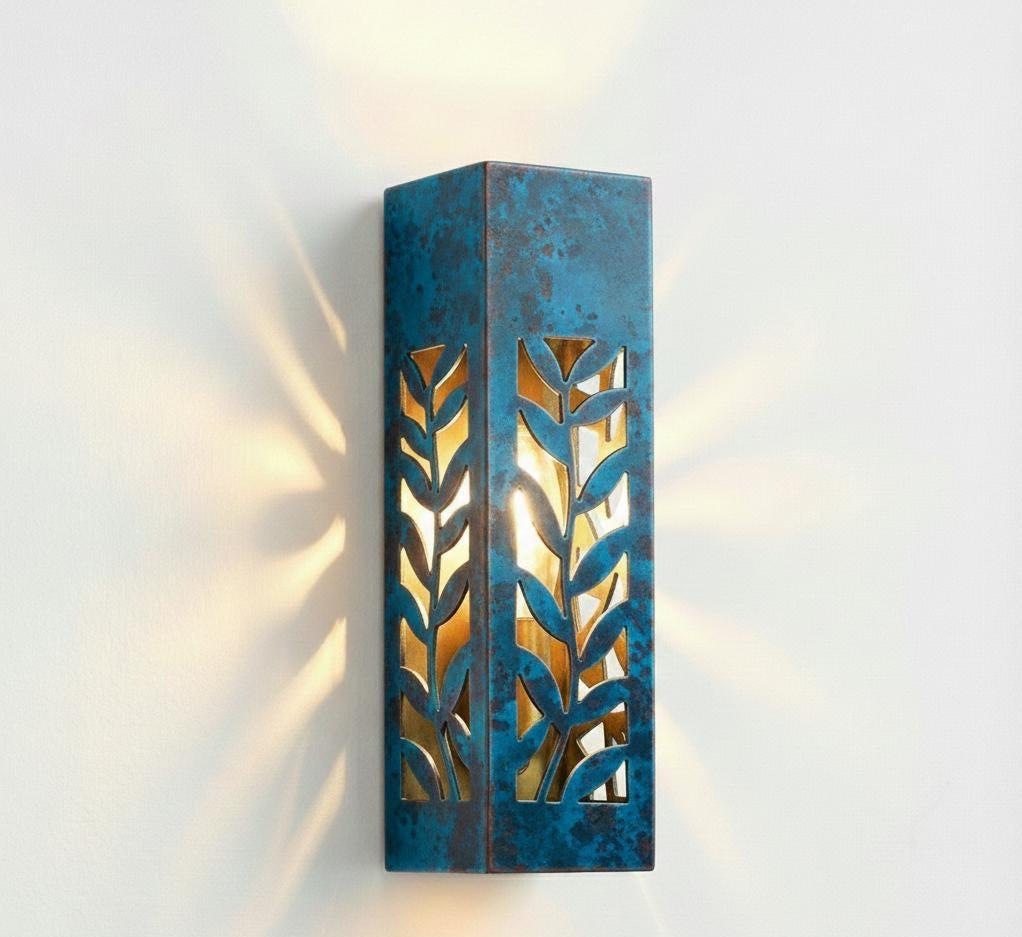 Oxidized Outdoor Copper Wall Sconce, Handmade bleu Patina Wall Light for Exterior Décor